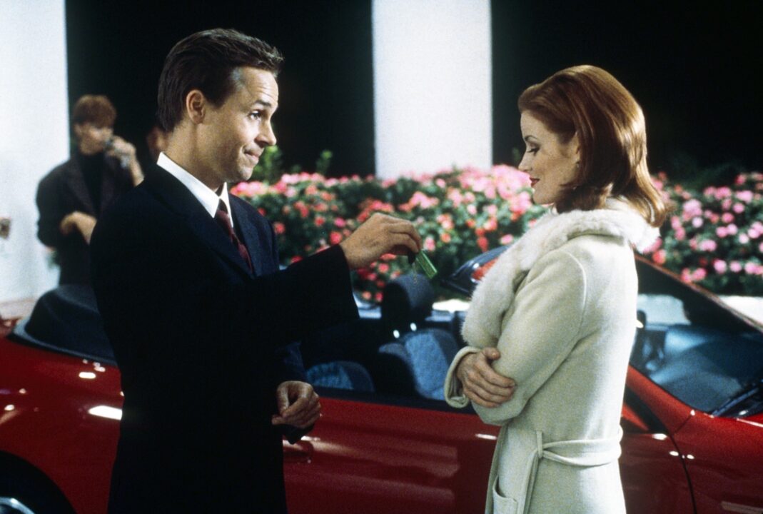 MELROSE PLACE, from left: Chad Lowe, Laura Leighton, 1992-99, ph: Larry Watson/TM and © Copyright Fox Network. All rights reserved./Courtesy Everett Collection