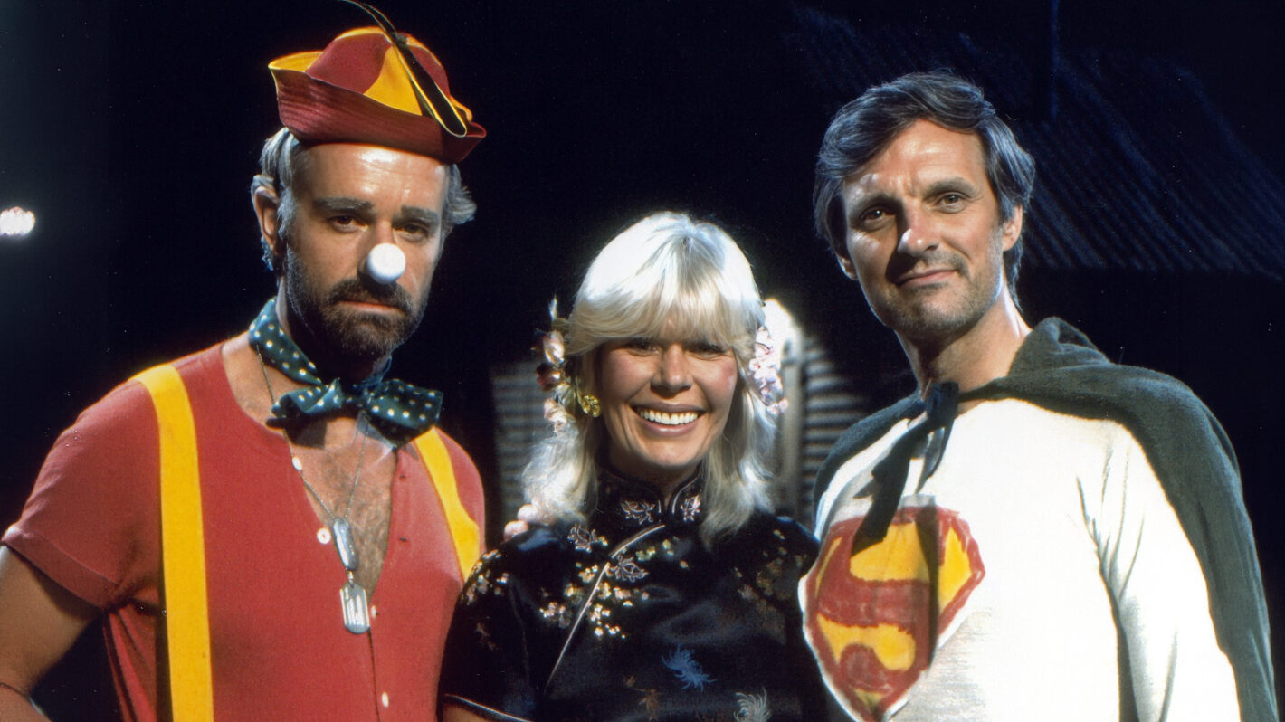 MASH, (aka M*A*S*H*), from left: Mike Farrell, Loretta Swit, Alan Alda, 'Trick or Treatment', season 11, ep. 2, aired 11/1/1982, (1972–1983).