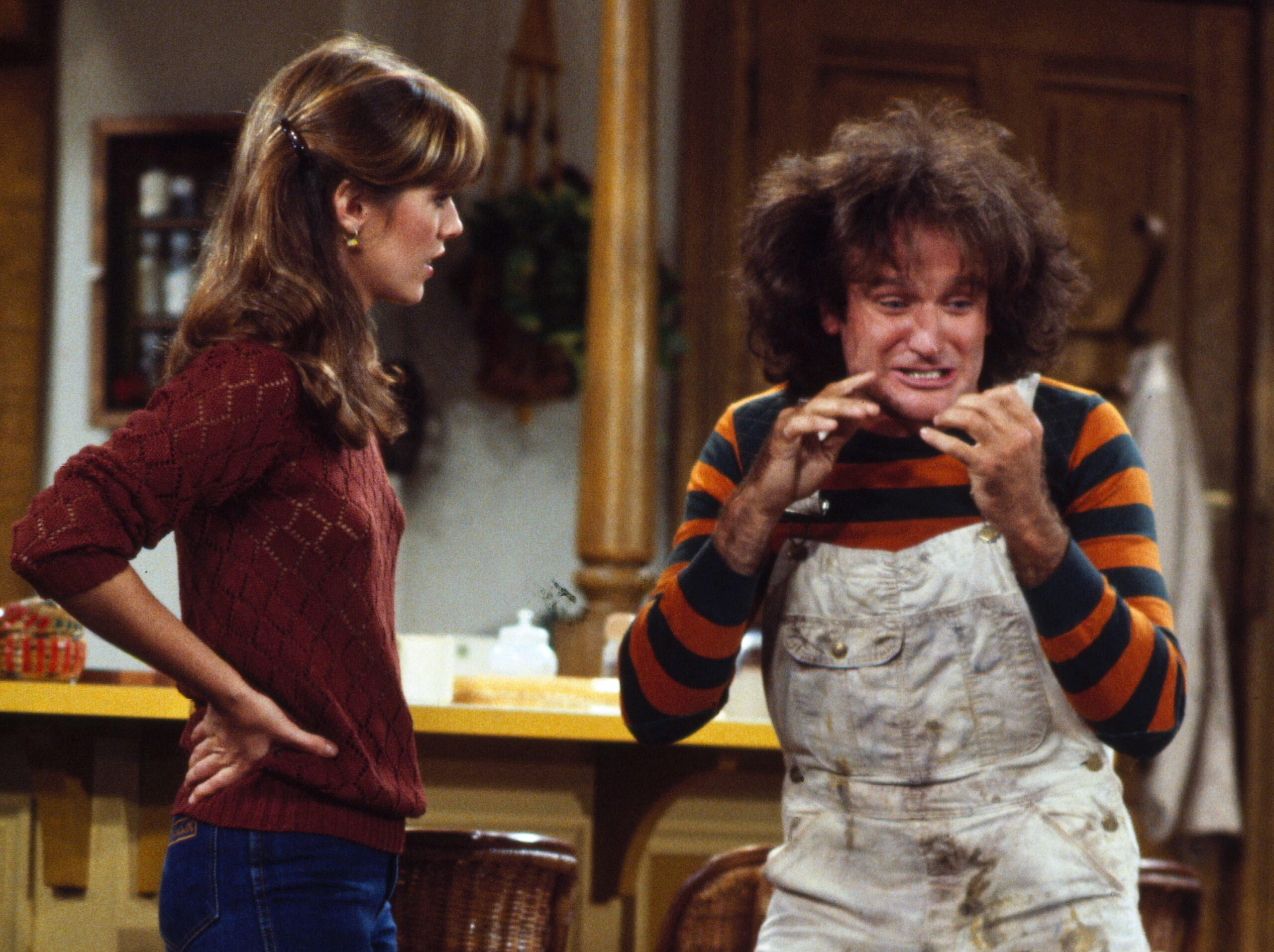 MINDY - Season Two - "A Morkyville Horror" 1979 Pam Dawber, Robin Williams